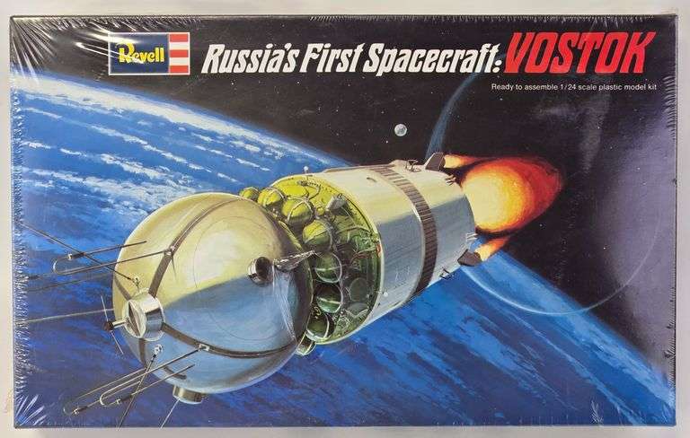 1/24 Scale Revell Russia's First Spacecraft: Vostok Model Kit - Sealed