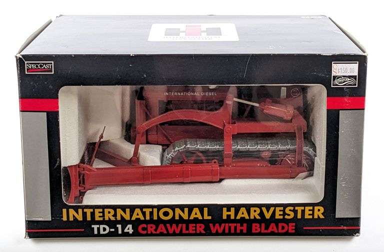 1/16 SpecCast International Harvester TD-14 Crawler w/ Blade