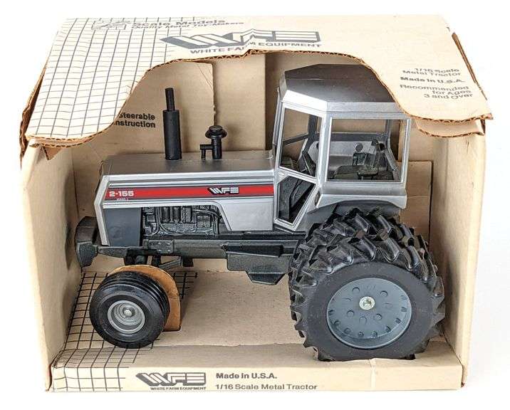 1/16 Scale Models White 2-155 Tractor with Duals