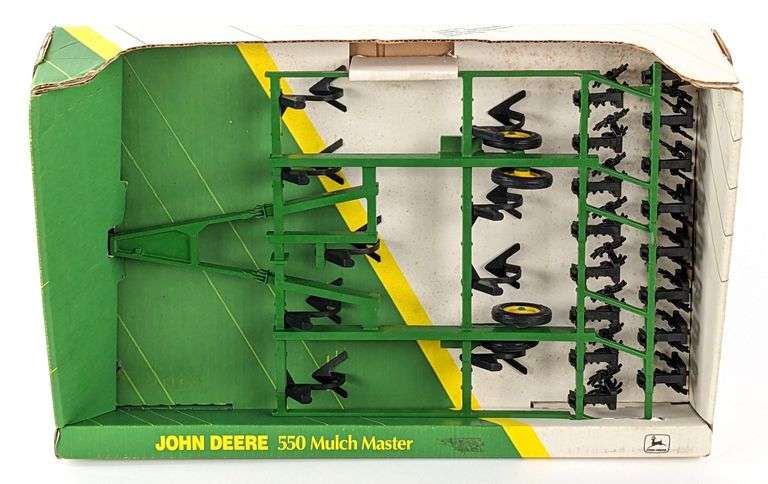 1/16 Ertl John Deere 550 Mulch Master