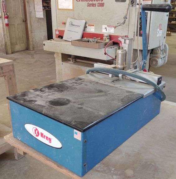 Kreg Foreman 3/4 HP Semi-Automatic Pneumatic Pocket-Hole Machine