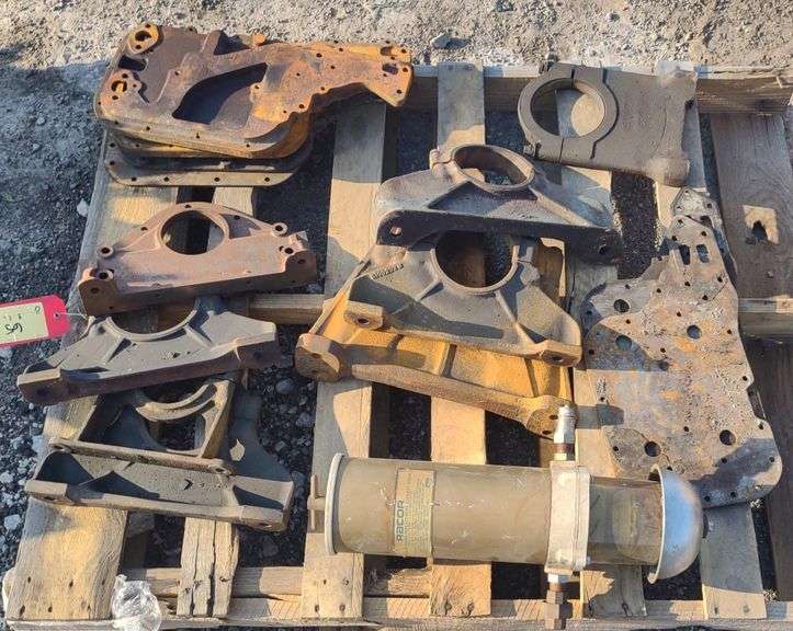 Pallet of Tractor vehicle parts