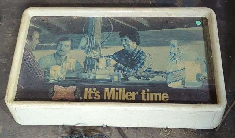 (U) Vintage Light up Miller high life advertising sign . Approx 30" x 17".