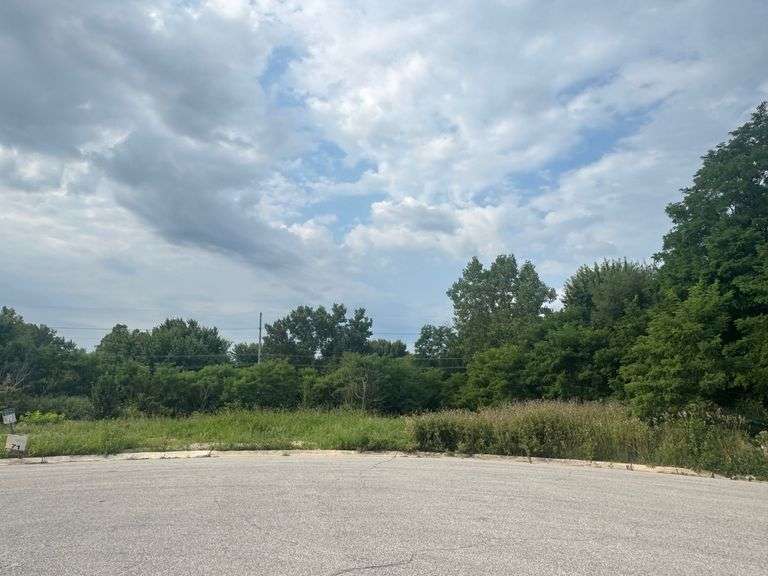 Lot 4 - 96 & 99 Cambe Court Crown Point, IN - 0.693 Acre Lot