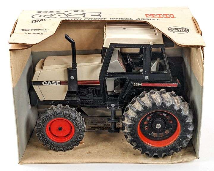 1/16 Ertl Case 3294 Tractor with Front Wheel Assist