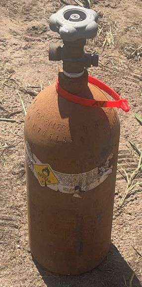 (AV) Compressed Oxygen Tank - Kraft Auction Service, LLC