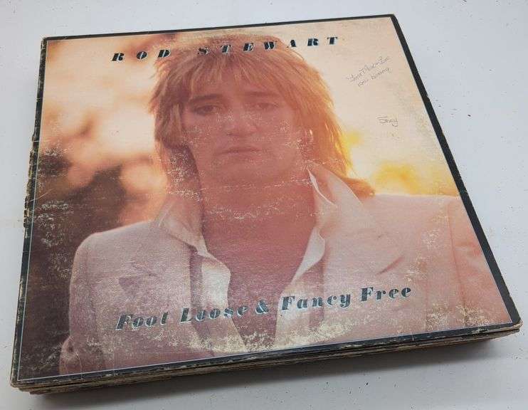(U) Vinyl albums include Rod Stewart, Steve Perry, Steely Dan and more.