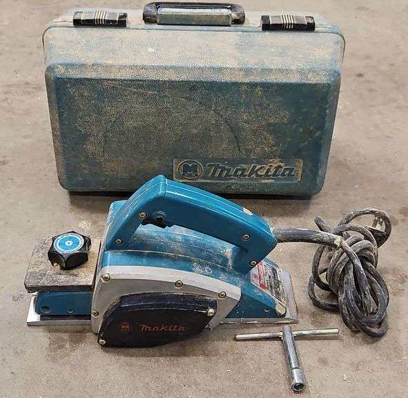 Makita Power Planer Model#1900B W/Case