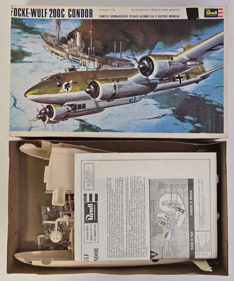 1/72 Revell WWII German Focke-Wulf 200C Condor Aircraft Bomber Model Kit