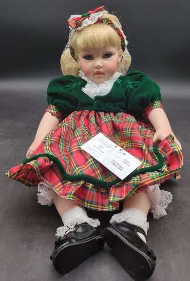 (L) Marie Osmond fine collectors Dolls " Cassidy" in the box.