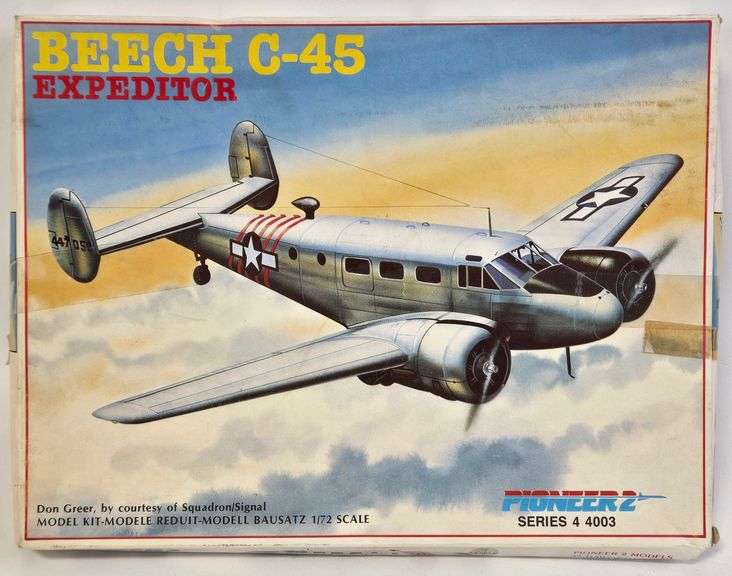 1/72 Scale Pioneer 2 Beech C-45 Expeditor Aircraft Model Kit