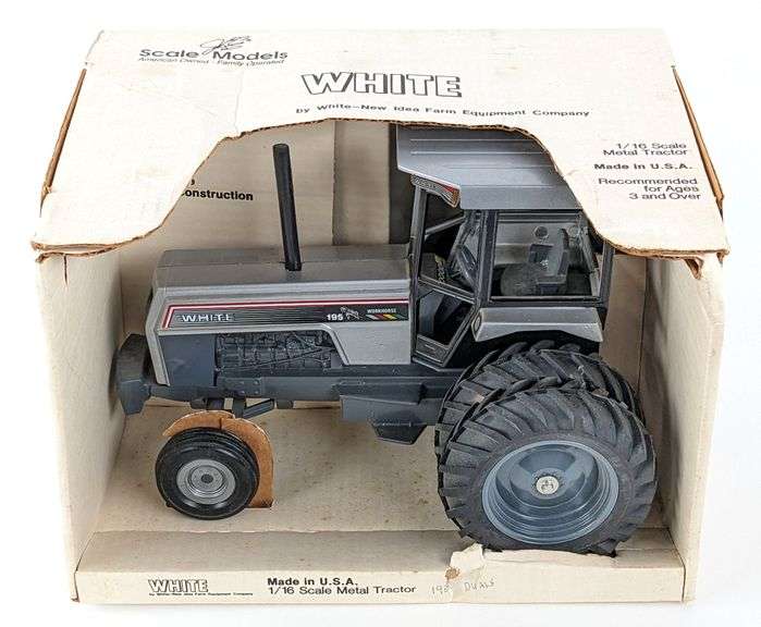 1/16 Scale Models White 195 Workhorse Tractor w/ Duals
