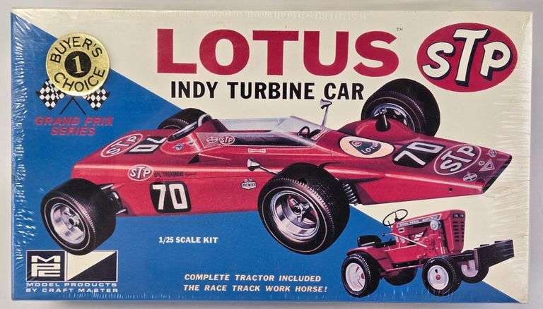 1/25 Scale MPC Lotus Indy Turbine Car Model Kit - Sealed