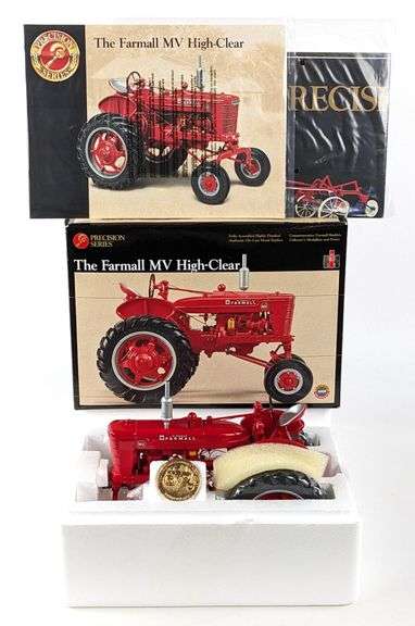 1/16 Ertl Farmall MV High-Clear Tractor Precision Classics Series #20