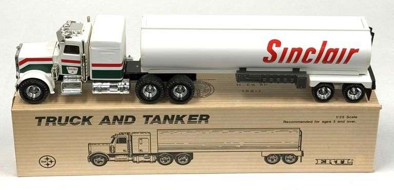 ERTL 1:25 Peterbilt Sinclair Gasoline Pressed Steel Truck and Tanker in Box,  No. 3259