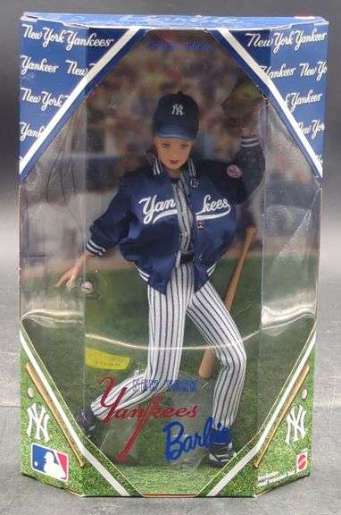 (L) Mattel Barbie - New York Yankees Barbie in the box. 1999 made