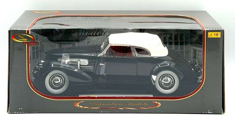 Signature Models 1:18 Die-Cast 1937 Cord 812 Supercharged in Box, #18112