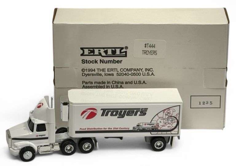 ERTL 1:64 Troyers Food Distribution Goshen,IN Tractor and Trailer in Box, #T444