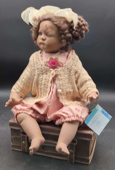 (L) Linda Valentino's Dolls -" Cameo" in the box.