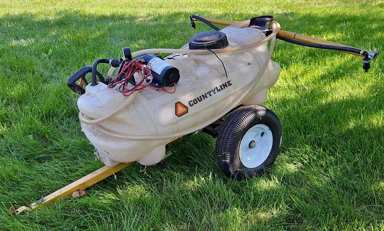 CountyLine Portable 12V Powered Sprayer, Model#GRN-7822-201