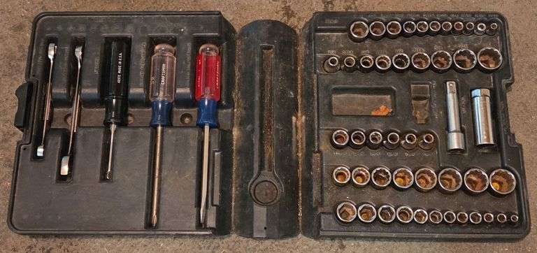 Craftsman Screwdriver and Socket Set