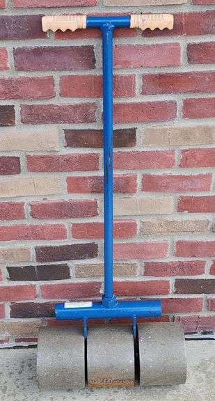 Crain 150 LB Linolium Roller