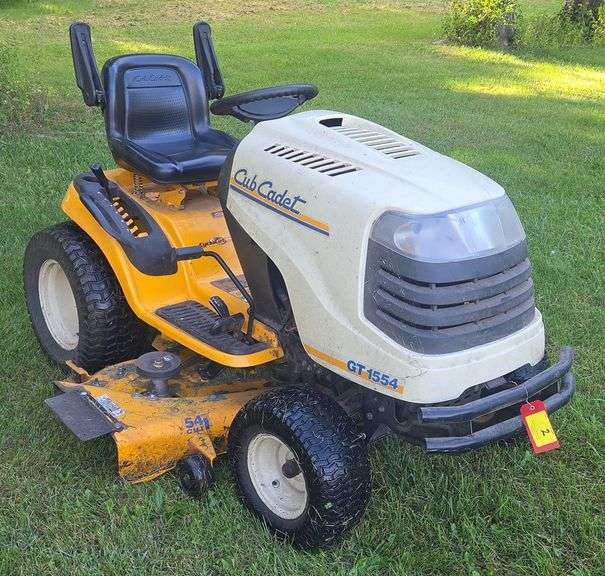 Cub Cadet GT 1554 Riding Mower