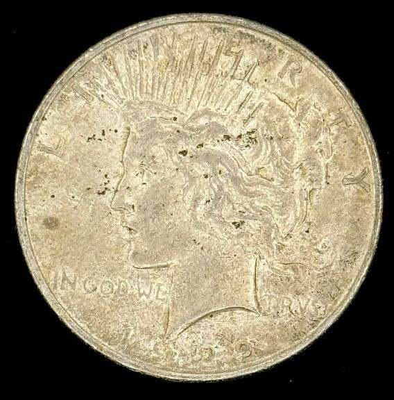 1922-D U.S. Peace Silver Dollar