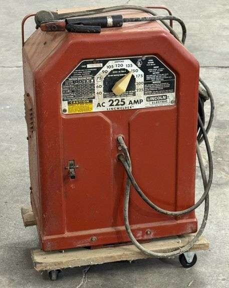 Lincoln Electric AC 225 AMP Portable Welder