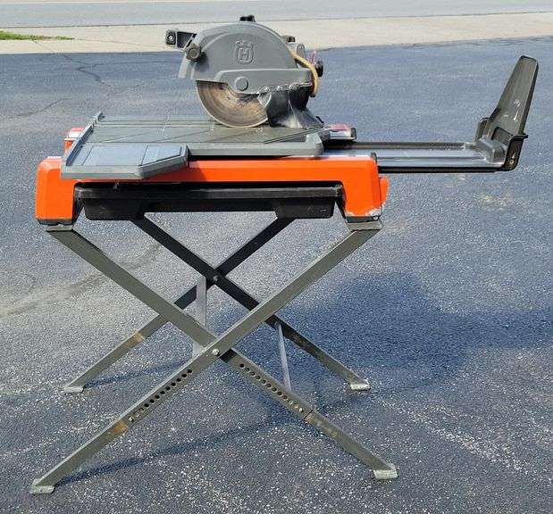 Husqvarna TS60 Wet Tile Saw With Stand