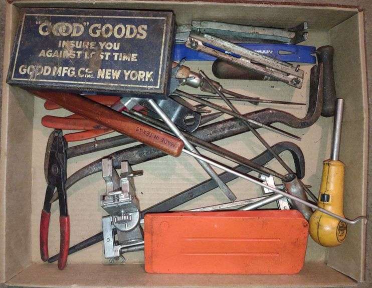 Mini Crowbar, Wooden Tool Handles, Screwdrivers, Etc