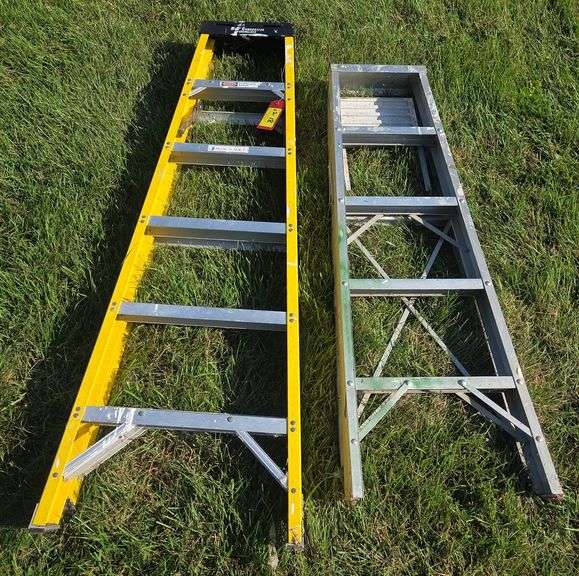 Werner 6' Ladder (Model 6256) & Aluminum 5' Ladder