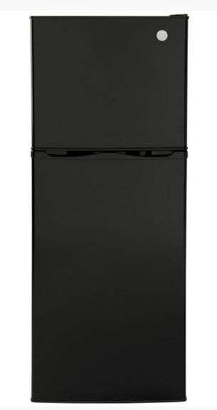 GE Appliances 12 Volt DC Power Top-Freezer Refrigerator