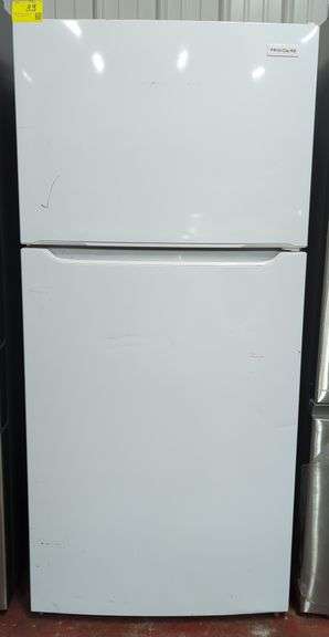 Frigidaire Refrigerator w/ Top Freezer