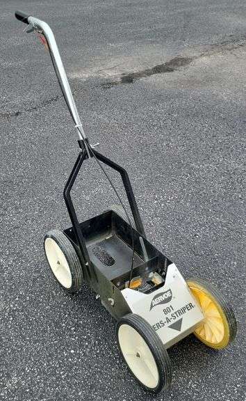 Aervoe 801 Vers-A-Striper Paint Applicator