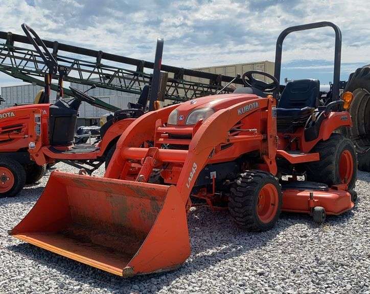 Kubota BX2350 4WD Utility Tractor w/ Kubota LA243 Loader - Kraft ...