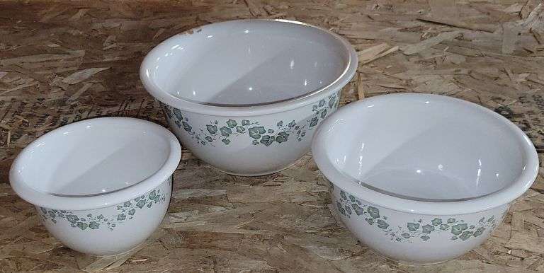 Corelle Coordinates Mixing Bowl Set With English Ivy Pattern