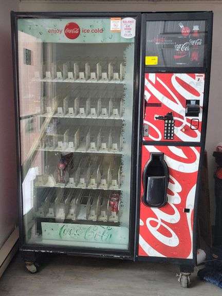 Soda Machine Display Commercial Coca-Cola Vending Machine Display Cooler - Kraft Auction ...