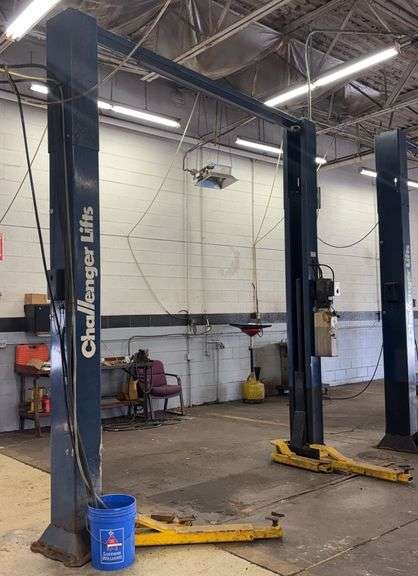 Challenger Lifts Versymmetric Electric-Over-Hydraulic 2-Post Car Hoist ...