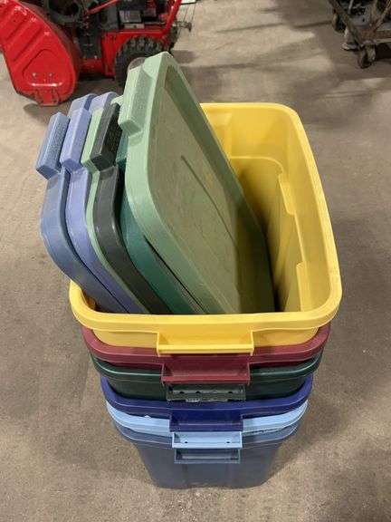 (KC) 6 Rubbermaid Totes