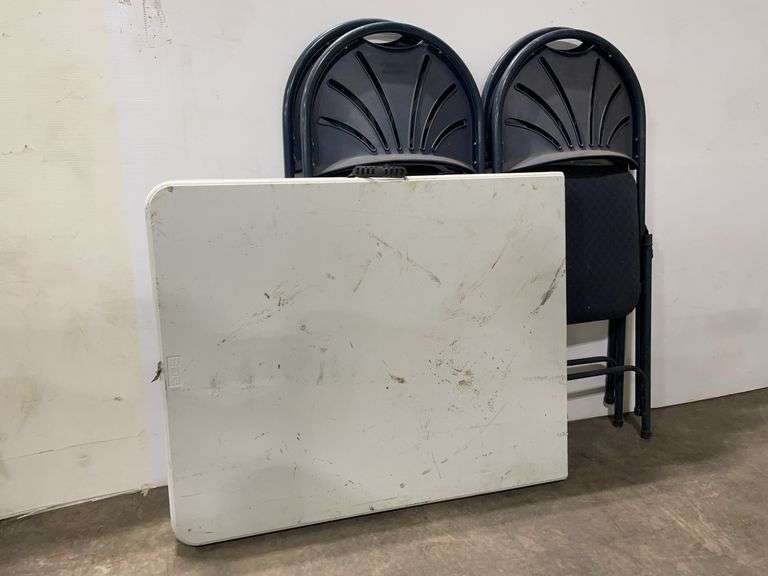 (M) 6Ft. Plastic Table and 4 Chairs