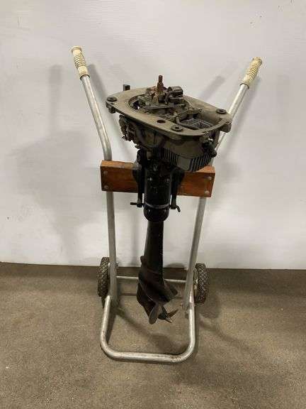 (M) Aeroceanic 4000 Boat Motor Missing Top
