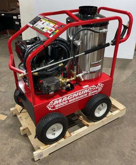 New Magnum 4000 Series Gold Pressure Washer