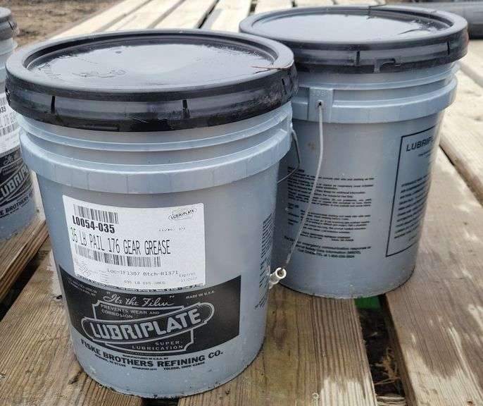 (CC) 2 Buckets Of Lubriplate 176 Gear Grease