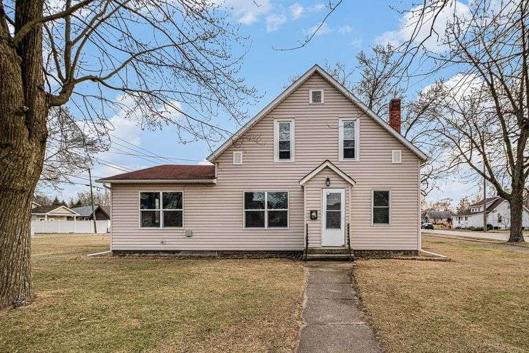 156 W St Louis St Knox, IN Real Estate