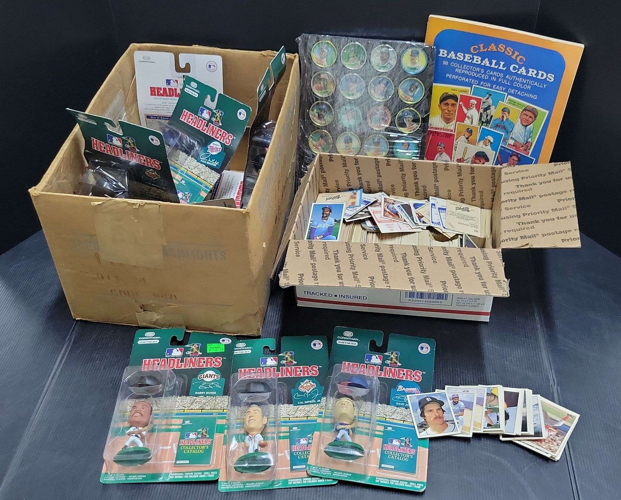 Z) Corinthian Headliners Pro Baseball Mini Figures, Baseball Cards
