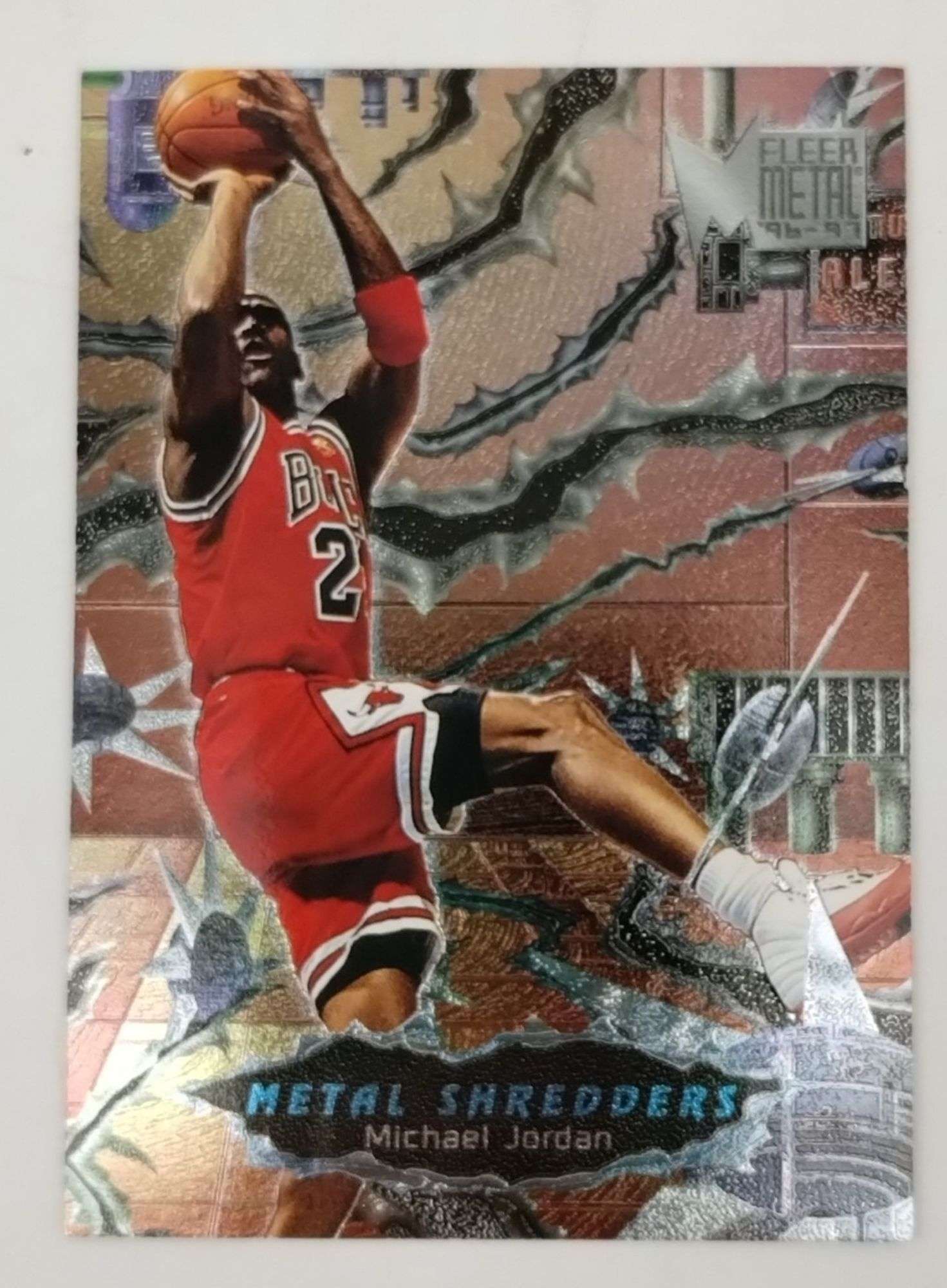 H) Michael Jordan 1996-97 Fleer metal shredders basketball card 
