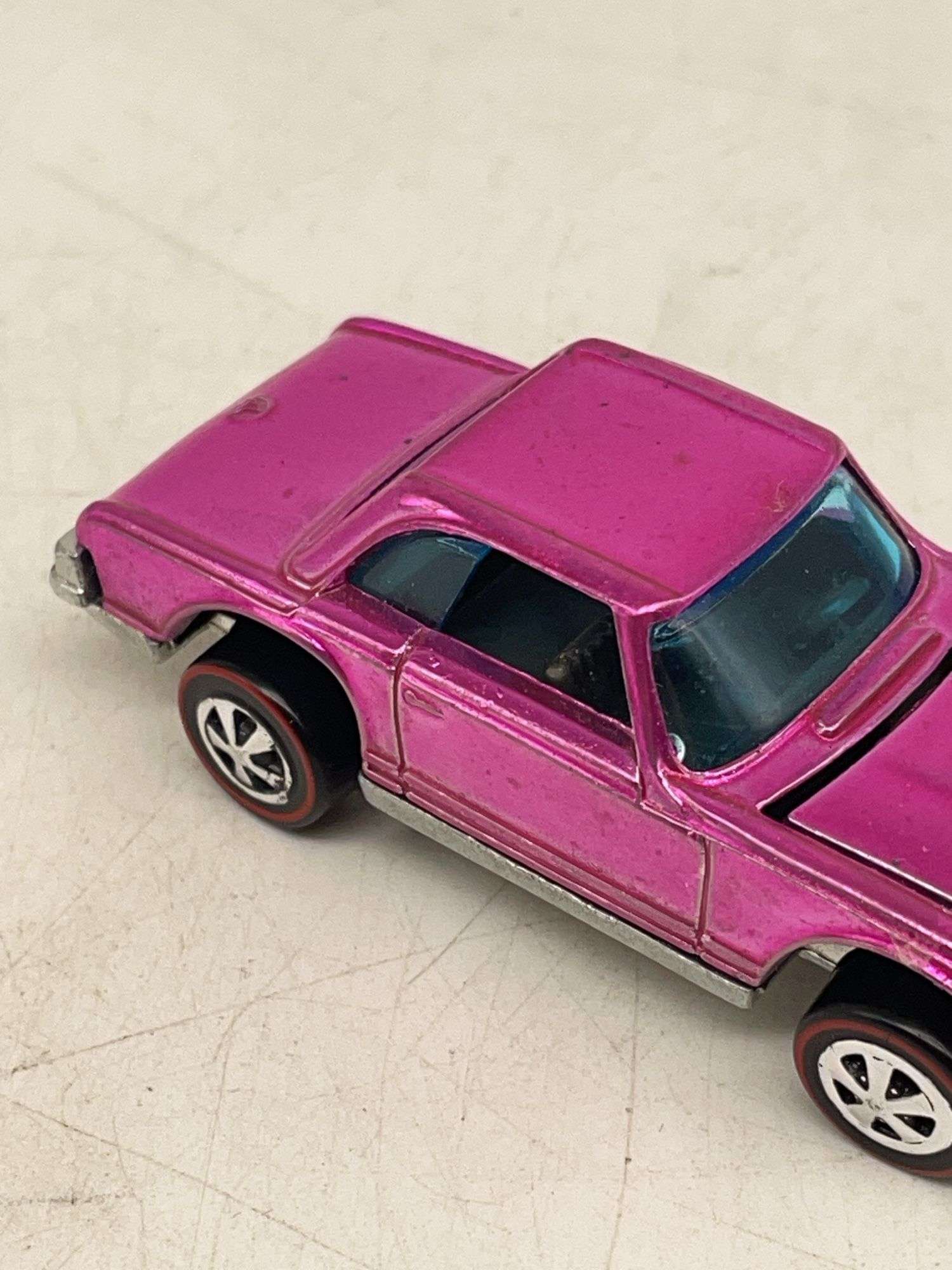 1968 Hot Wheels Mercedes Benz 280SL Red Line - Kraft Auction