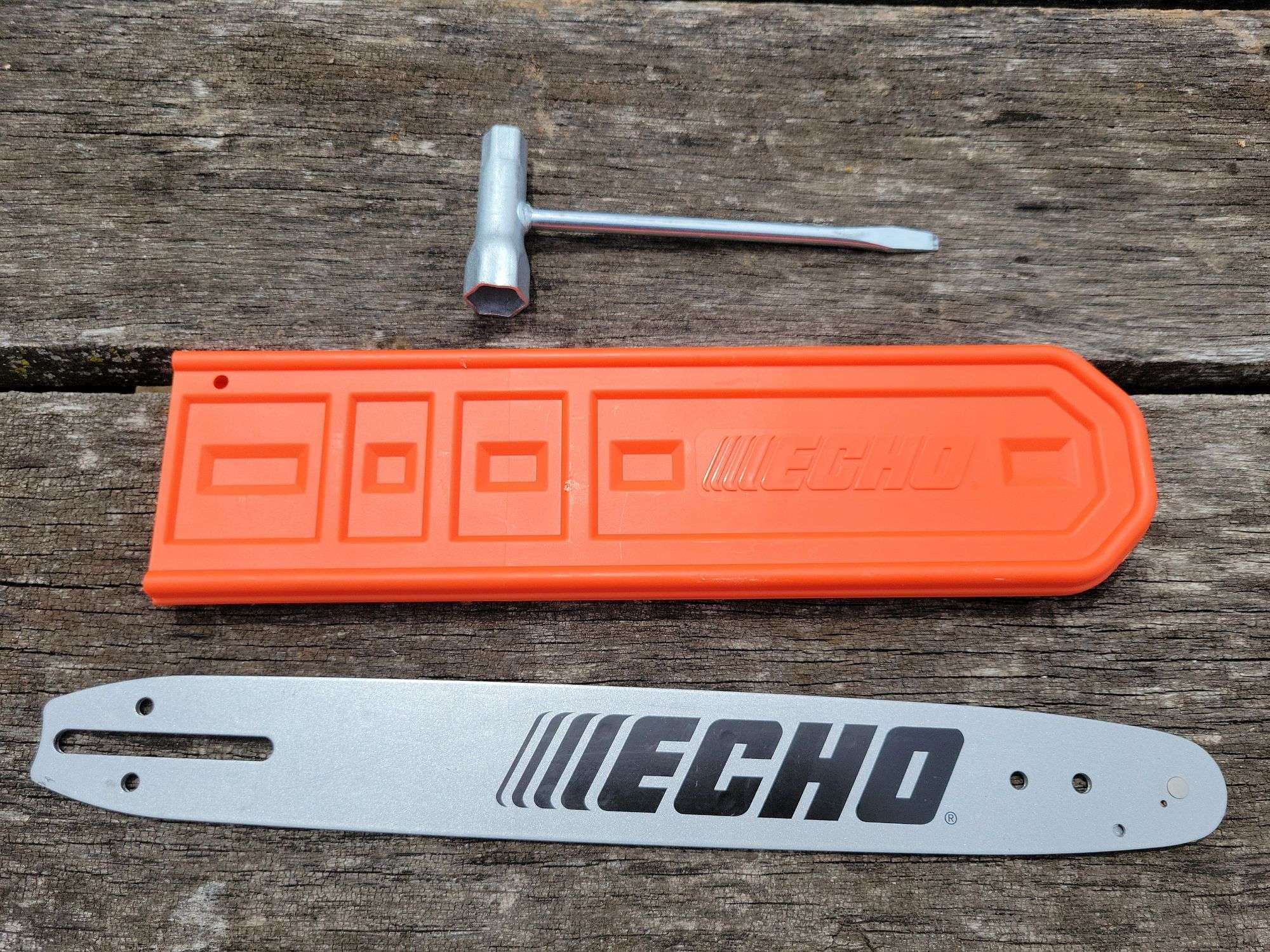 CC) ECHO CS-3410 Gas Powered Rear Handle Chainsaw - Kraft Auction