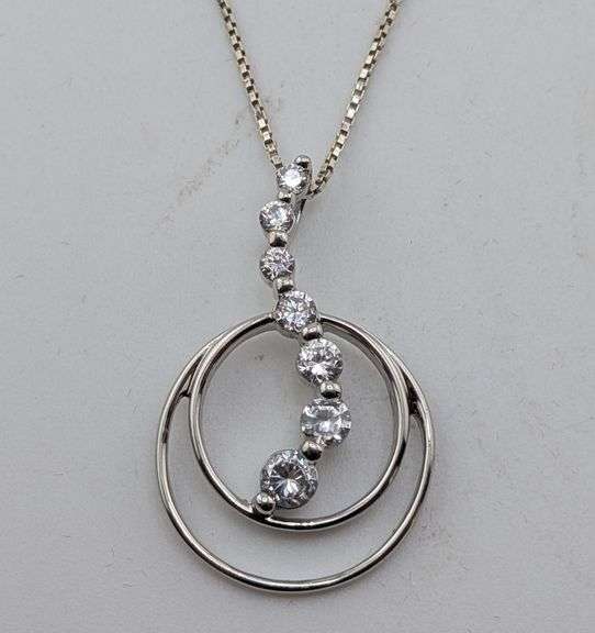 Sterling Silver Graduated White Sapphire Concentric Circle Pendant Necklace
